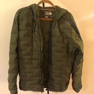 Lightweight Olive Green Mountain Hardwear Jacket